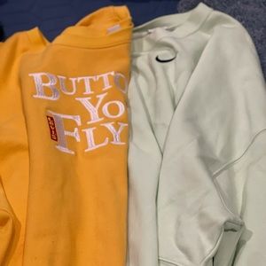 Nike sweater & levis sweater